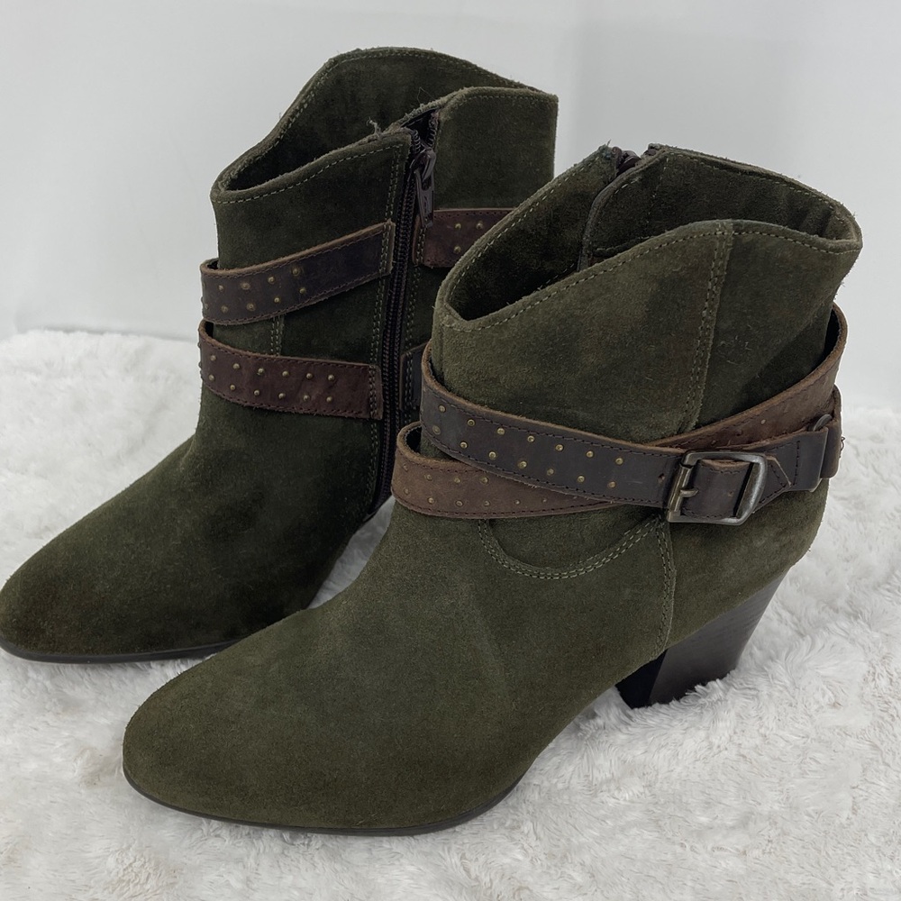 Diba WOMENS SIZE 8M LEATHER BOOTIES Footwear ARMY GREEN SUEDE BROWN STRAP